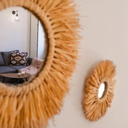 Shine アパート ポルト